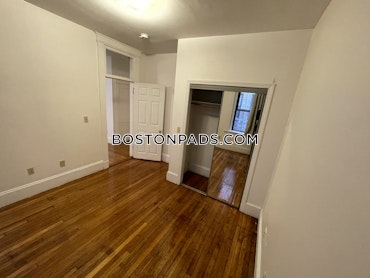 Boston - 3 Beds, 1 Baths