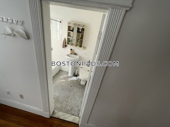 Commonwealth Ave. Boston