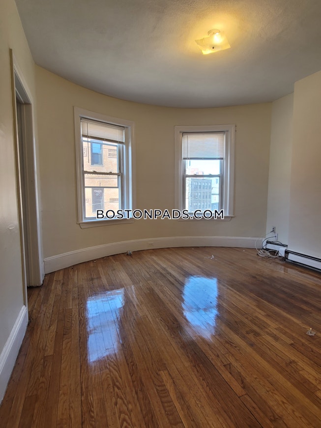 Roxbury Crossing - $3,150+ /mo