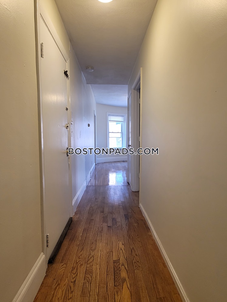 Wait St., Roxbury Crossing