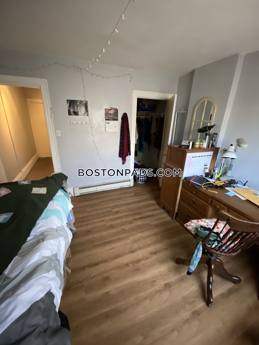 BOSTON - NORTHEASTERN/SYMPHONY - 4 Beds, 1.5 Baths - Image 1
