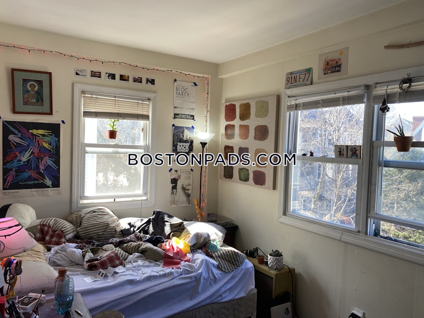 BOSTON - MISSION HILL - 4 Beds, 1 Bath - Image 19