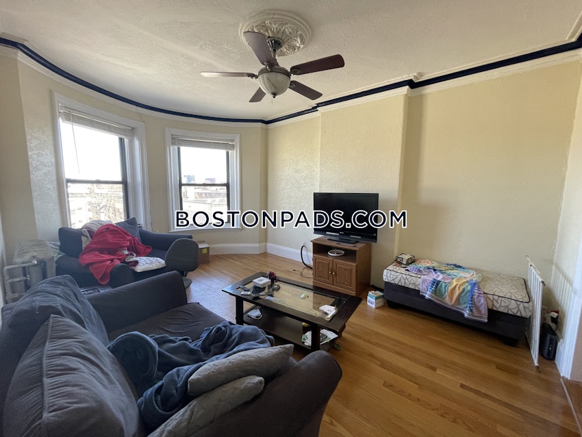 BOSTON - NORTHEASTERN/SYMPHONY - 3 Beds, 1 Bath - Image 34