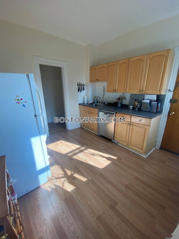 Boston - 4 Beds, 1 Baths