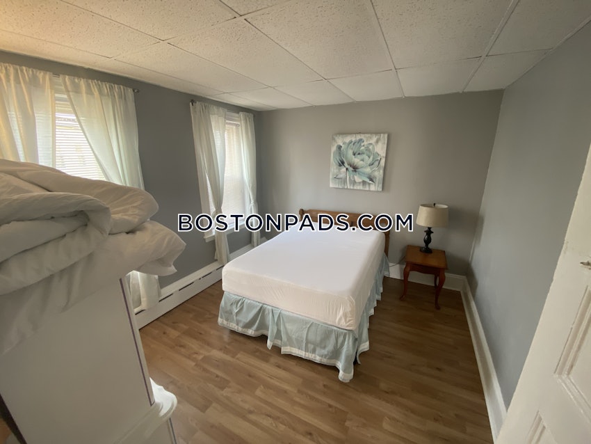 SOMERVILLE - UNION SQUARE - 3 Beds, 1 Bath - Image 5