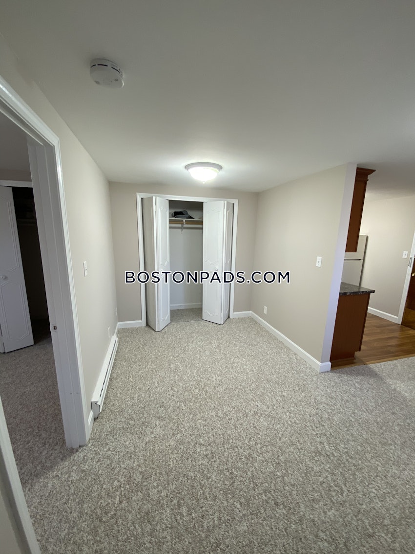 DANVERS - 1 Bed, 1 Bath - Image 9