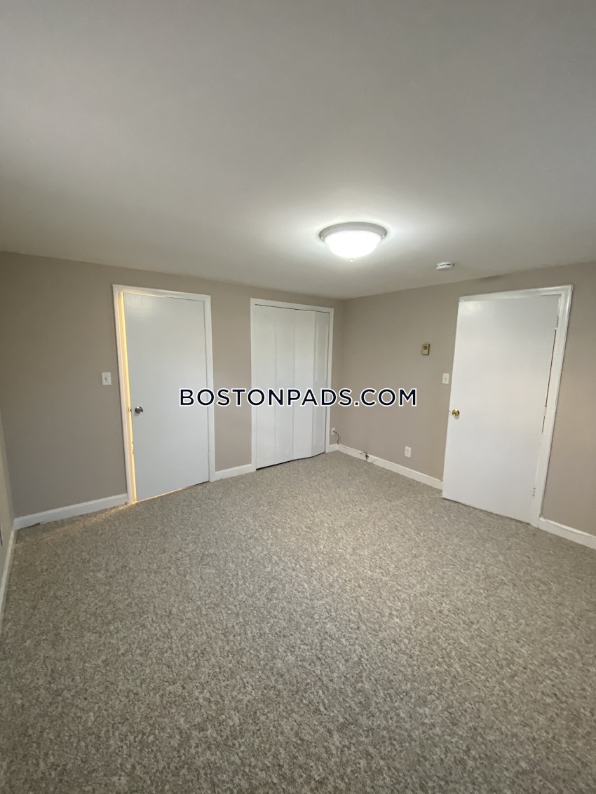 DANVERS - 1 Bed, 1 Bath - Image 4