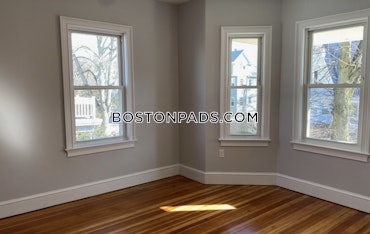 Boston - 4 Beds, 1 Baths