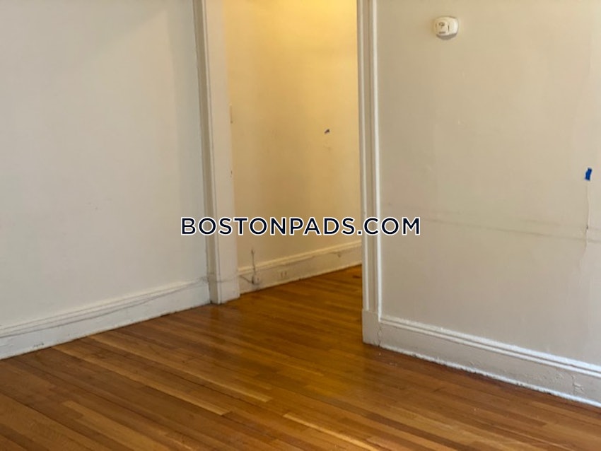 BOSTON - ALLSTON/BRIGHTON BORDER - 2 Beds, 1 Bath - Image 18