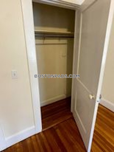 Boston - 4 Beds, 2 Baths