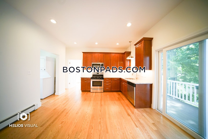 SOMERVILLE - DAVIS SQUARE - 5 Beds, 2 Baths - Image 56