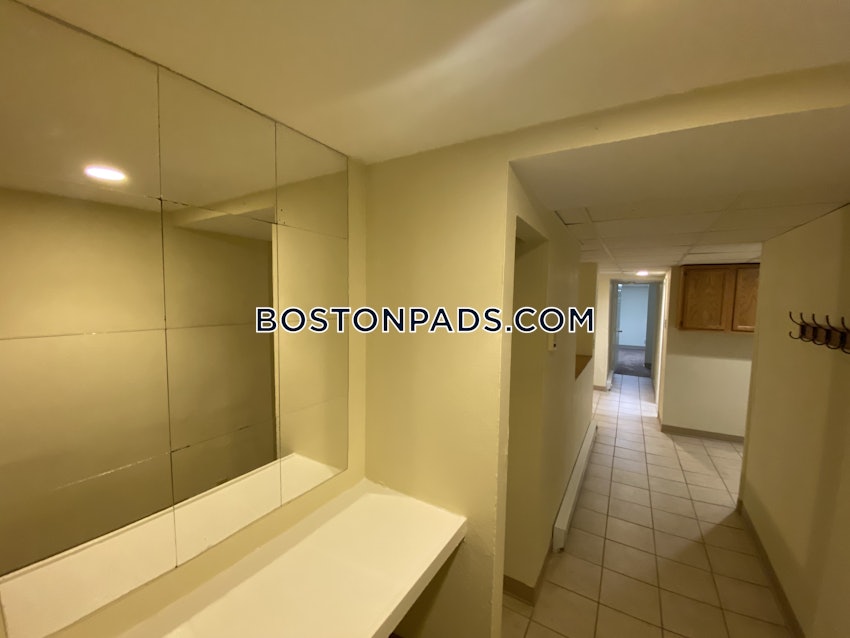 BOSTON - ALLSTON/BRIGHTON BORDER - 3 Beds, 1 Bath - Image 17