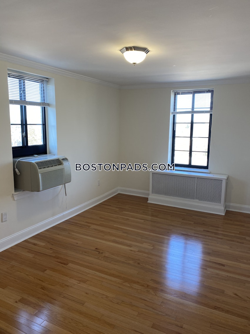 CAMBRIDGE - HARVARD SQUARE - 2 Beds, 1 Bath - Image 9