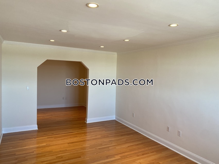 CAMBRIDGE - HARVARD SQUARE - 2 Beds, 1 Bath - Image 7