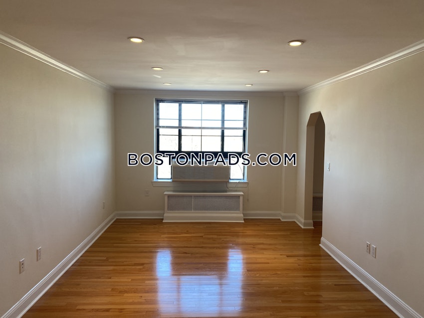 CAMBRIDGE - HARVARD SQUARE - 2 Beds, 1 Bath - Image 5