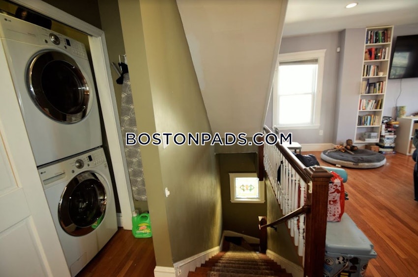 BOSTON - BRIGHTON - OAK SQUARE - 4 Beds, 3 Baths - Image 11