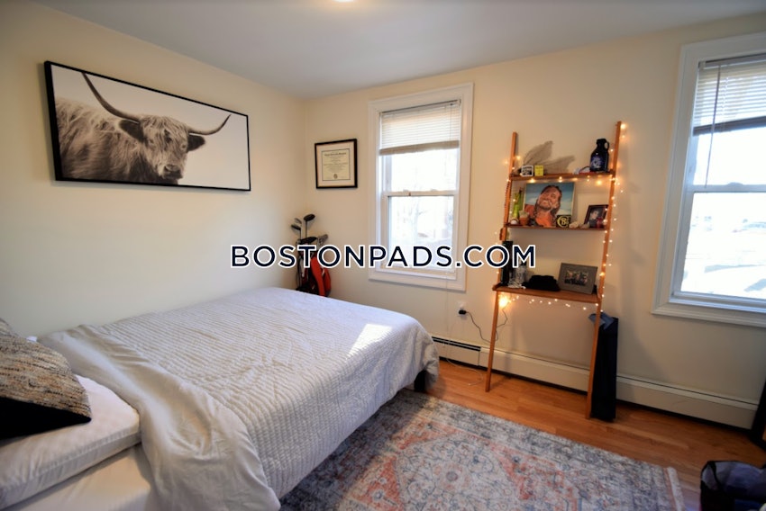 BOSTON - FORT HILL - 4 Beds, 3 Baths - Image 11