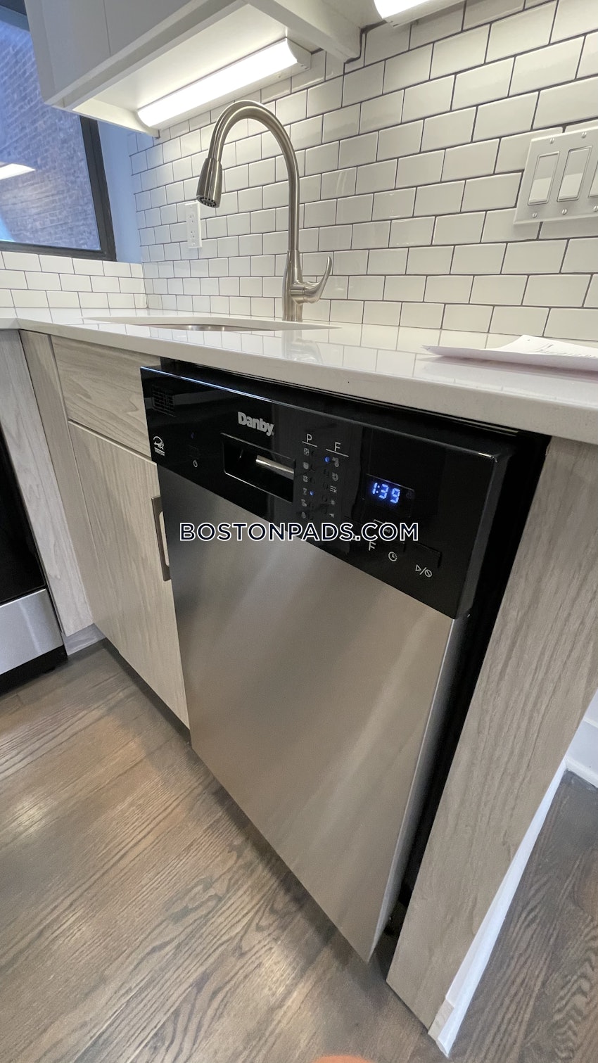 BOSTON - FENWAY/KENMORE - 1 Bed, 1 Bath - Image 1