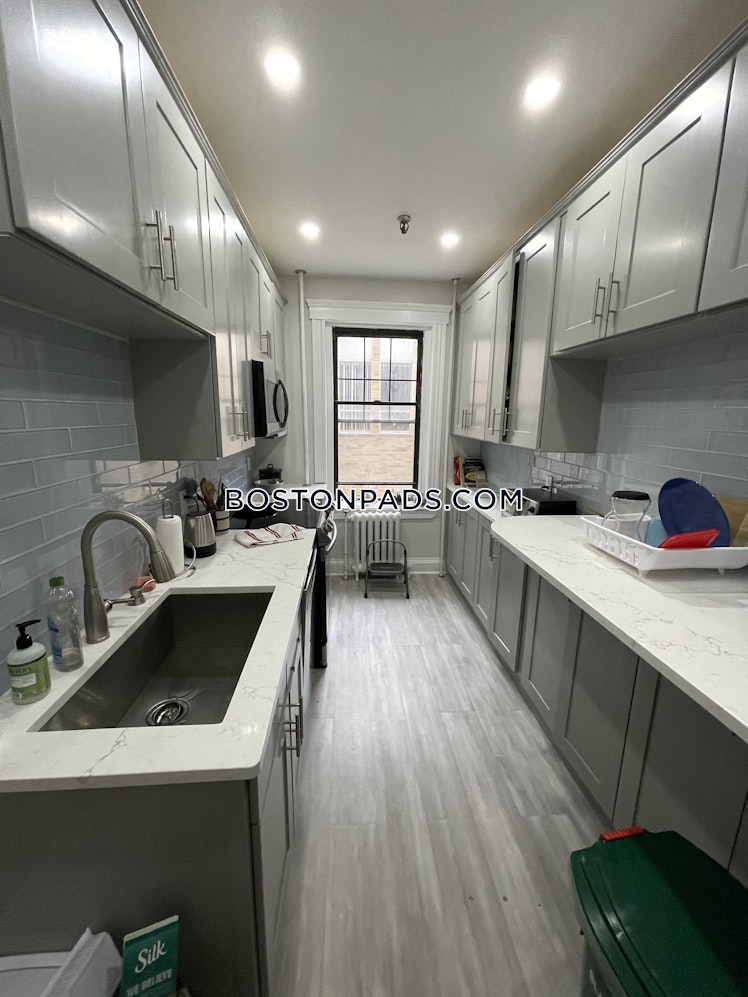 Chestnut Hill Ave., Boston