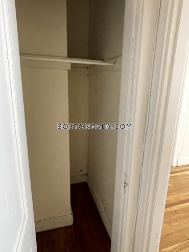 Boston - 4 Beds, 2 Baths