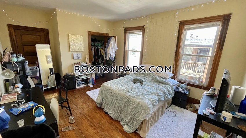 BOSTON - MISSION HILL - 5 Beds, 2 Baths - Image 14