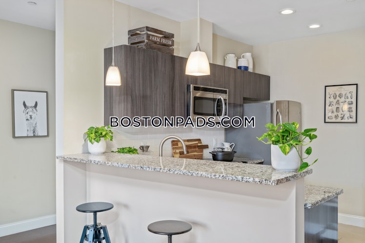 West Broadway, Boston