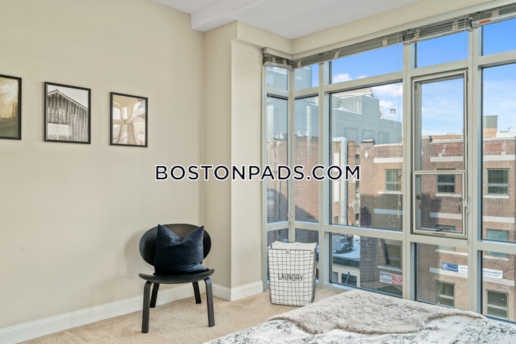 West Broadway, Boston