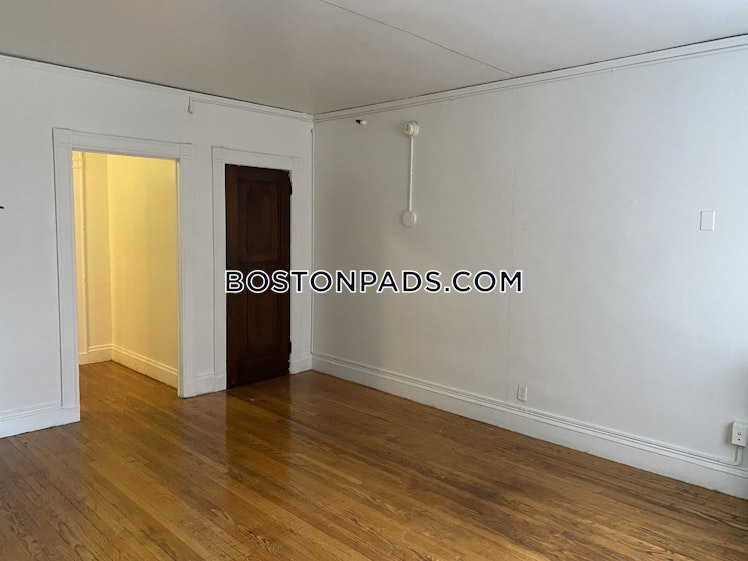 Westland Ave., Boston