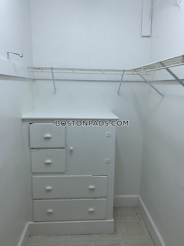 Westland Ave., Boston