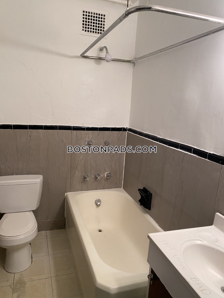 Westland Ave., Boston