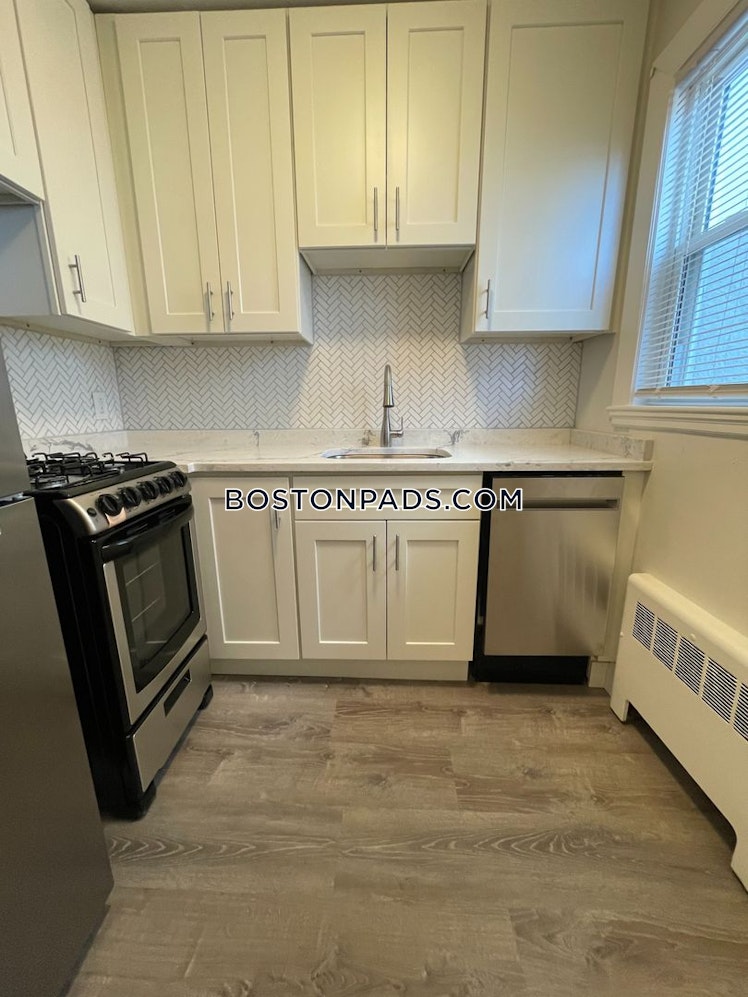 Winthrop Shore Dr., Winthrop