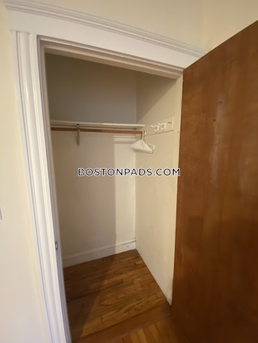 Boston - 2 Beds, 1 Baths