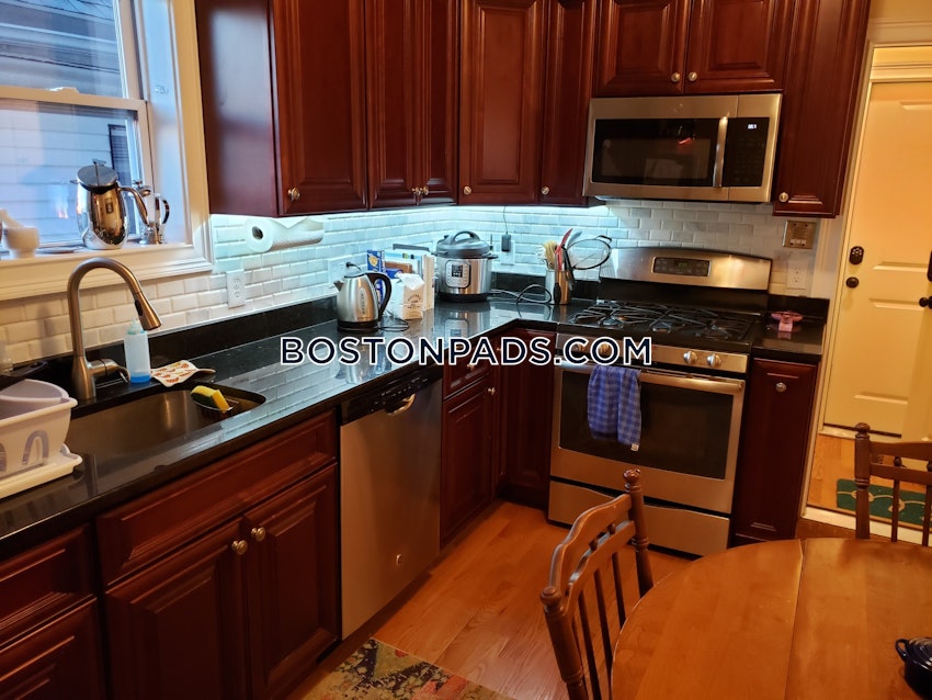 SOMERVILLE - SPRING HILL - 3 Beds, 2 Baths - Image 4