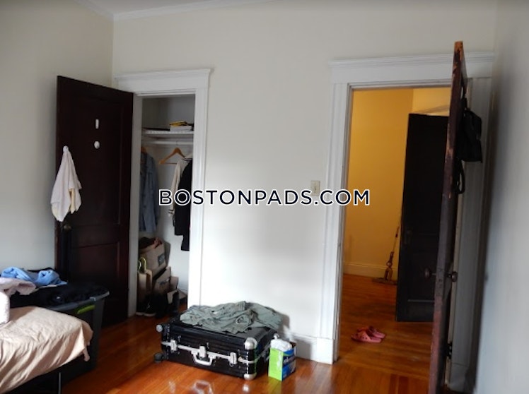 Washington St., Malden