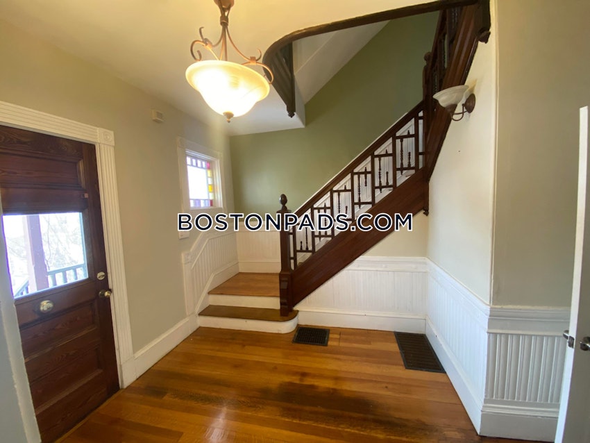 BOSTON - DORCHESTER - CENTER - 5 Beds, 2 Baths - Image 10