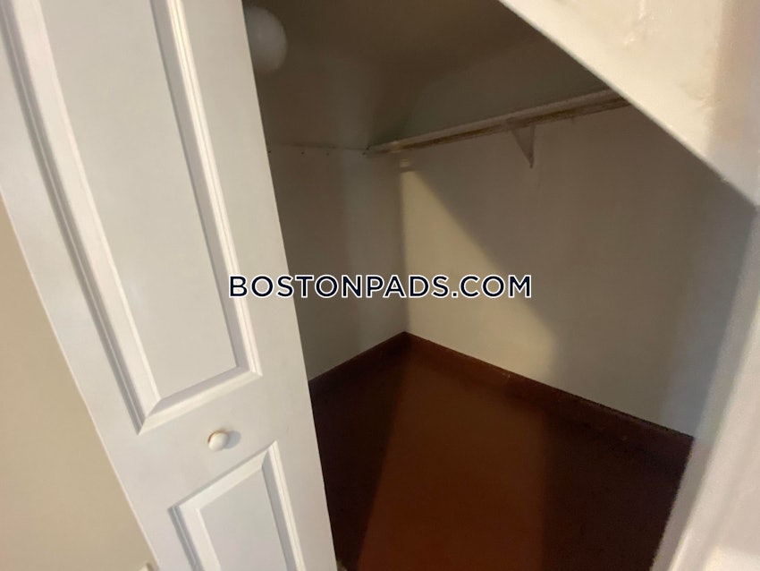 BOSTON - DORCHESTER - CENTER - 5 Beds, 2 Baths - Image 8