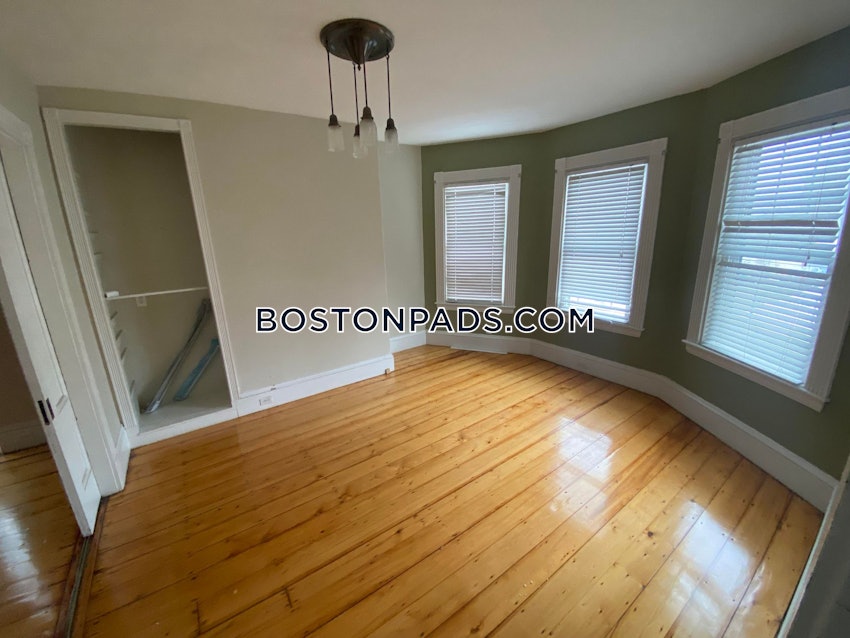 BOSTON - DORCHESTER - CENTER - 5 Beds, 2 Baths - Image 2