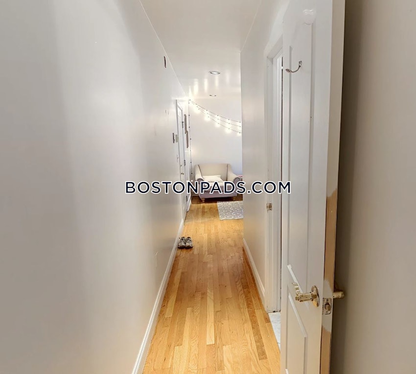 BOSTON - NORTH END - 3 Beds, 2 Baths - Image 7