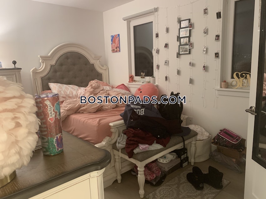 BOSTON - FORT HILL - 4 Beds, 2 Baths - Image 2