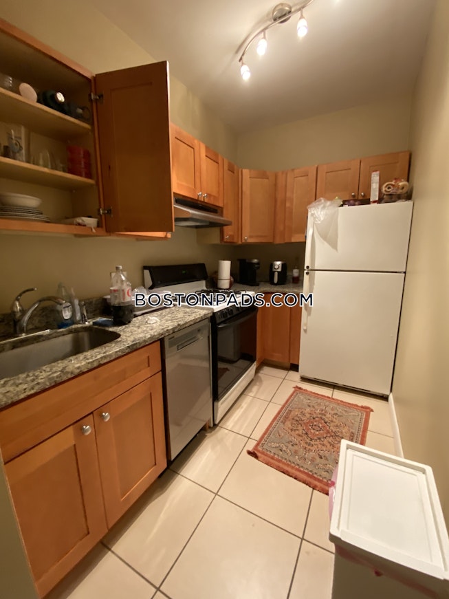 Boston - $2,995+ /mo