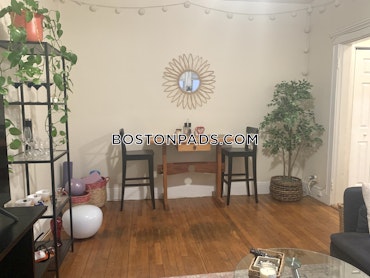 Boston - 2 Beds, 1 Baths