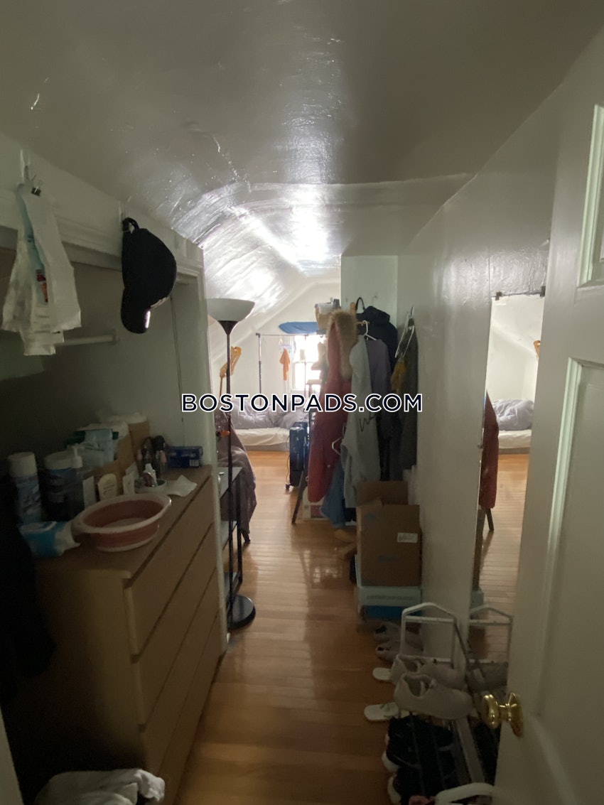 BOSTON - ALLSTON - 6 Beds, 2.5 Baths - Image 4