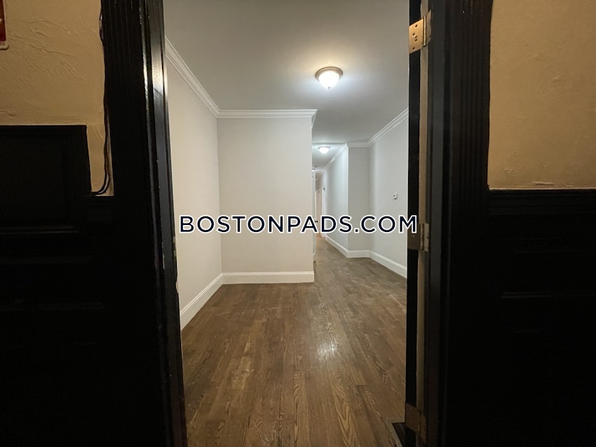 BOSTON - ROXBURY - 4 Beds, 1.5 Baths - Image 28