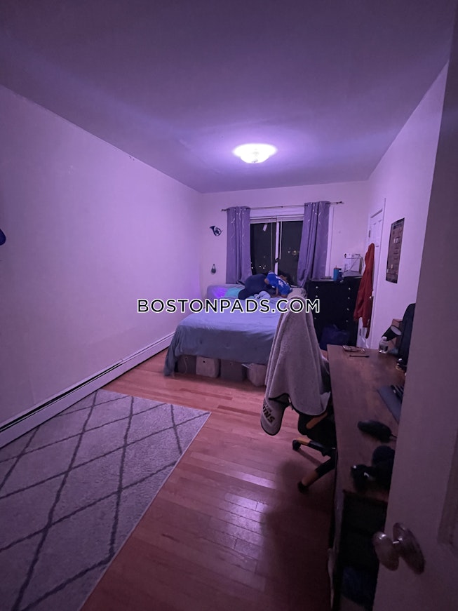 Boston - $3,900+ /mo