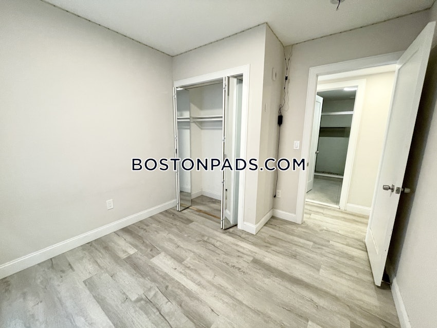 BOSTON - MISSION HILL - 5 Beds, 3 Baths - Image 4