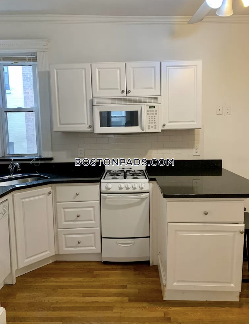 BOSTON - NORTHEASTERN/SYMPHONY - 3 Beds, 1 Bath - Image 1