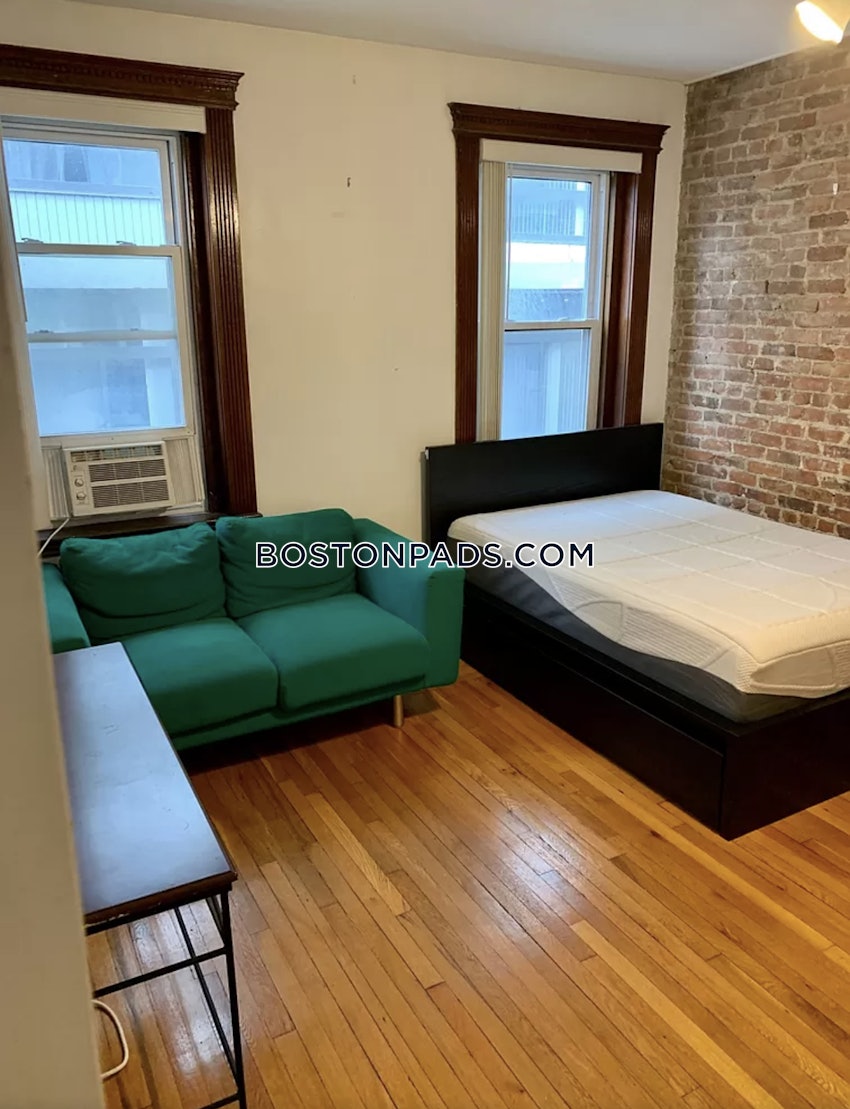 BOSTON - NORTHEASTERN/SYMPHONY - 3 Beds, 1 Bath - Image 8