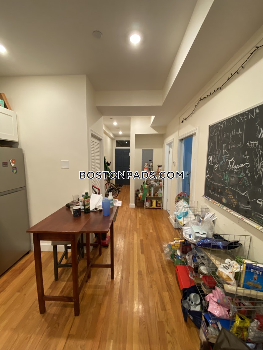 CAMBRIDGE - CENTRAL SQUARE/CAMBRIDGEPORT - 5 Beds, 2 Baths - Image 11