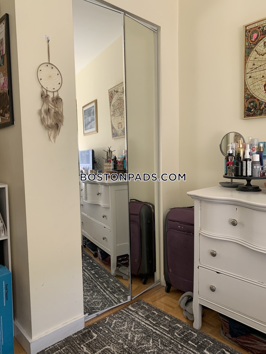 BOSTON - NORTH END - 2 Beds, 1 Bath - Image 6