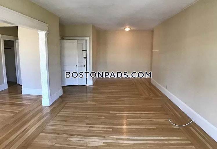 Saint Paul St., Brookline